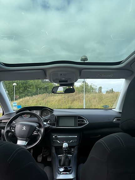 Peugeot 308 24 of 30