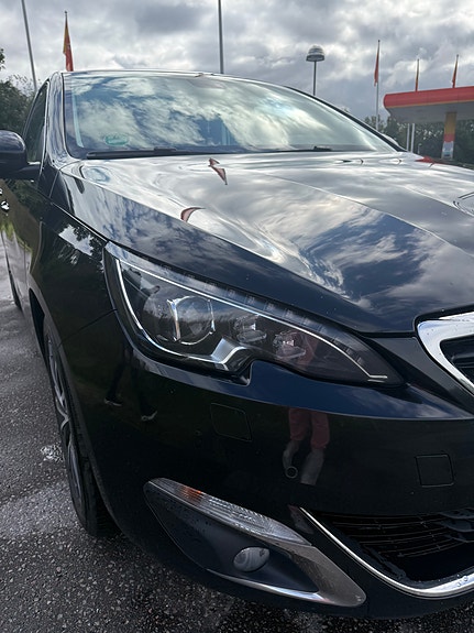 Peugeot 308 3 of 30