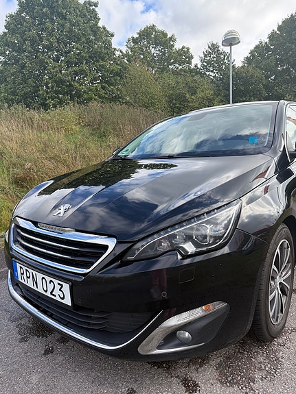Peugeot 308 26 of 30