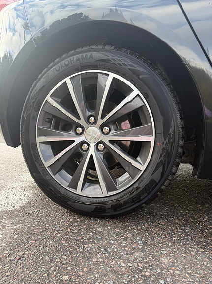Peugeot 308 10 of 30