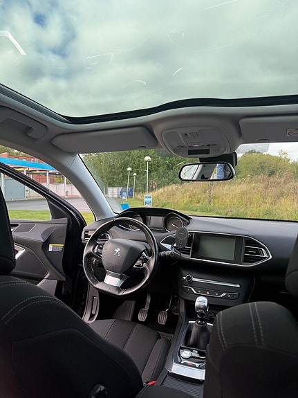 Peugeot 308 28 of 30