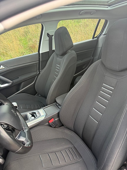 Peugeot 308 16 of 30