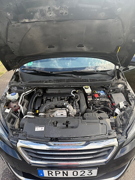 Peugeot 308 27 of 30