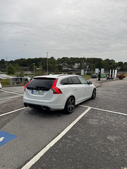 Volvo V60 5 of 8