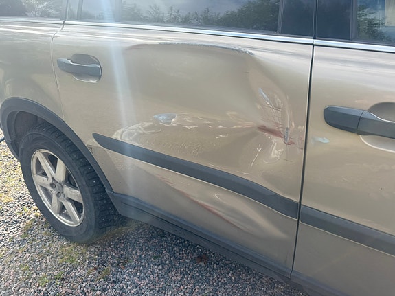 Volvo XC90 16 of 17