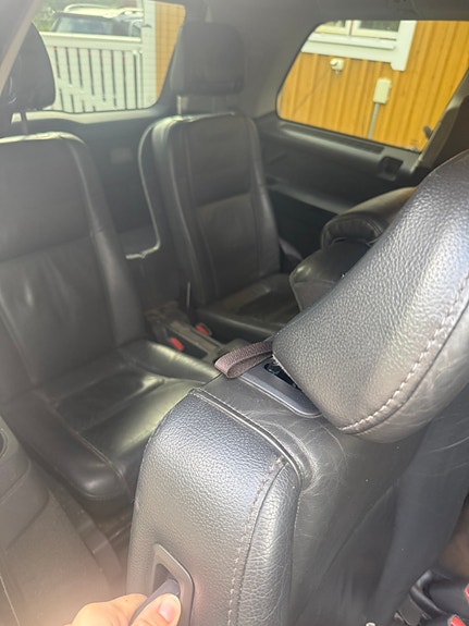 Volvo XC90 8 of 17