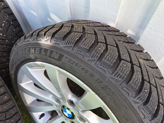 BMW 318d 18 of 18