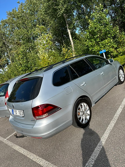 Volkswagen Golf VI 3 of 6