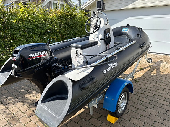 Greatwhite RIB330 3 of 5