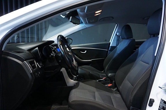 Hyundai i30 12 of 14