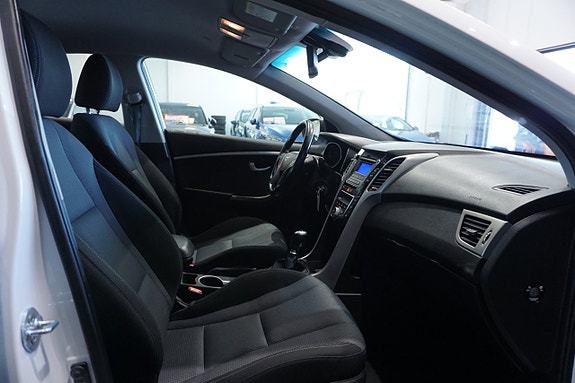 Hyundai i30 13 of 14