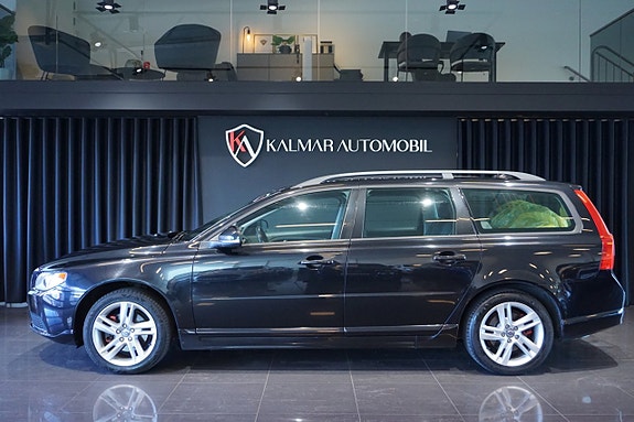 Volvo V70 3 of 14