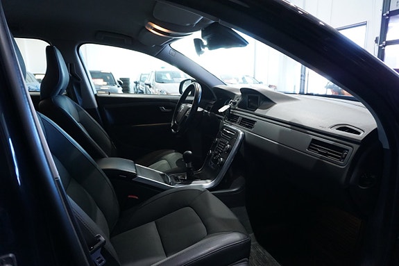 Volvo V70 13 of 14