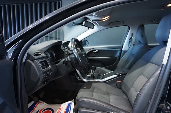 Volvo V70 12 of 14