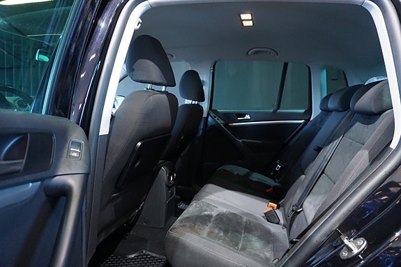 Volkswagen Tiguan 8 of 14