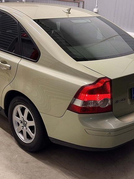 Volvo S40 8 of 13