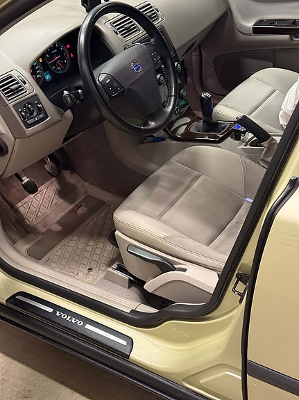 Volvo S40 10 of 13
