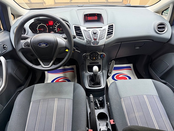 Ford Fiesta 12 of 15