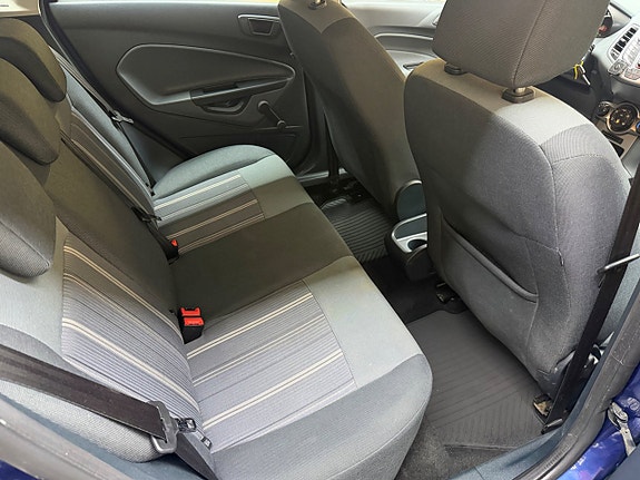 Ford Fiesta 10 of 15