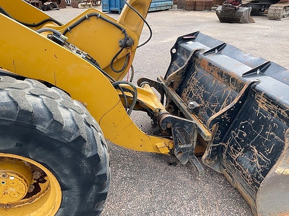 CAT 908 H 2 8 of 9