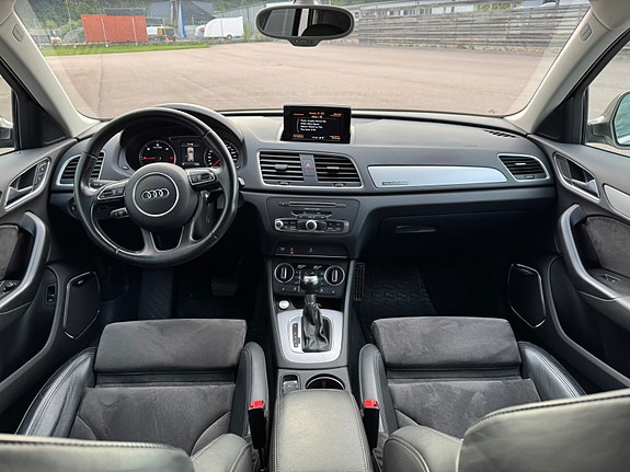 Audi Q3 6 of 7