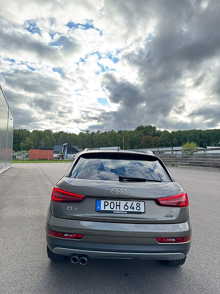 Audi Q3 3 of 7