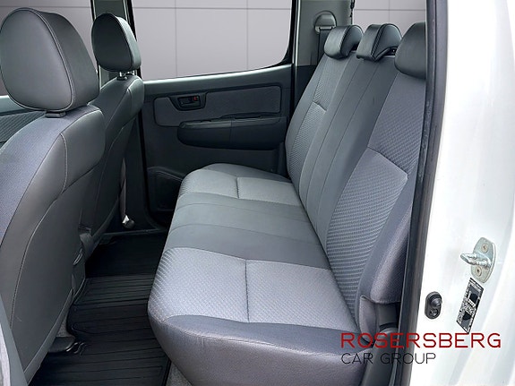 Toyota HiLux 10 of 11
