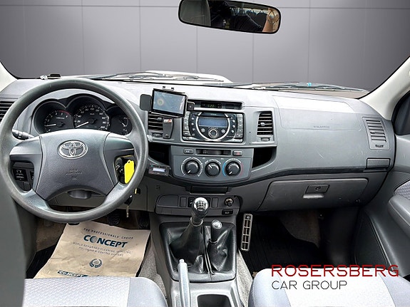 Toyota HiLux 8 of 11