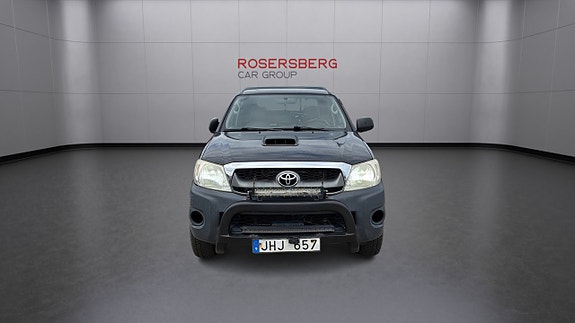 Toyota HiLux 7 of 14