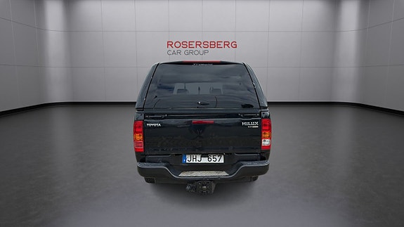 Toyota HiLux 4 of 14