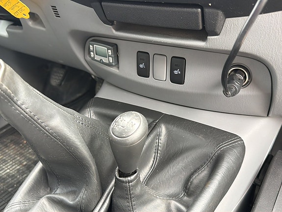 Toyota HiLux 14 of 14