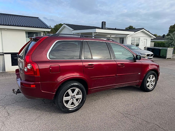Volvo XC90 4 of 7