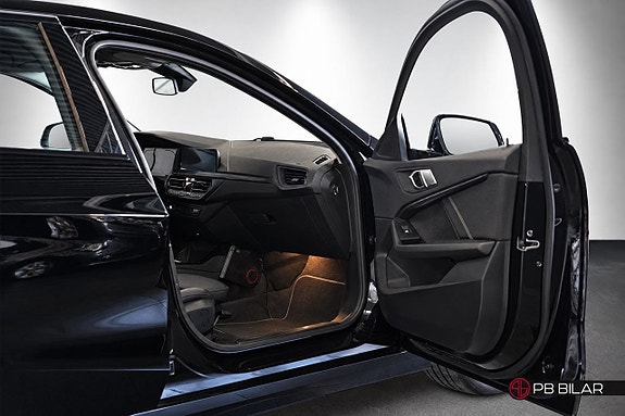 BMW 118i 10 of 19
