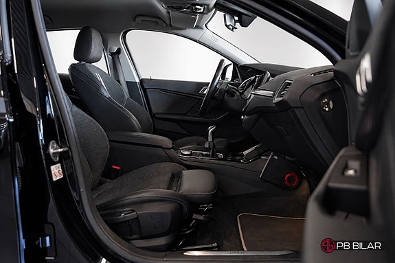 BMW 118i 11 of 19
