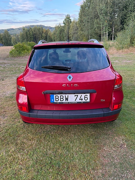 Renault Clio 3 of 6