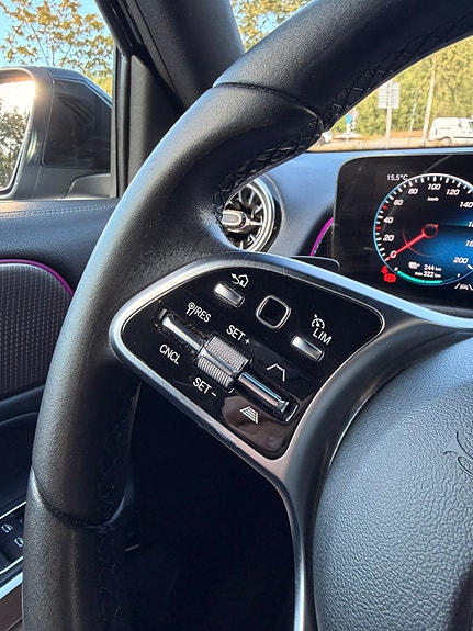 Mercedes-Benz EQB250+ 10 of 15