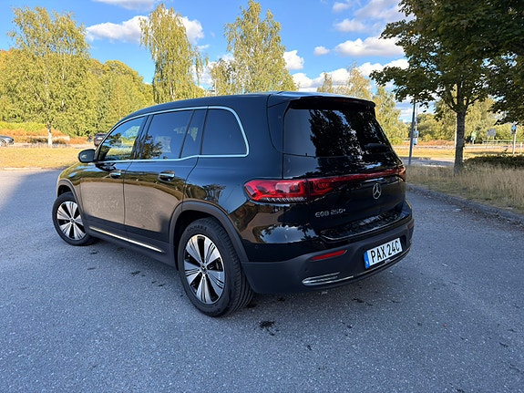 Mercedes-Benz EQB250+ 4 of 15