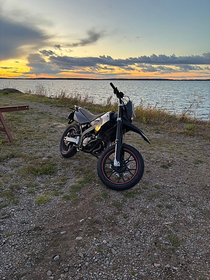 Viarelli Motard 2 of 5