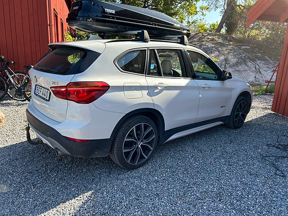BMW X1 4 of 4