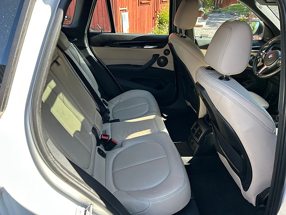 BMW X1 2 of 4