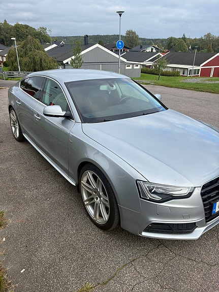 Audi A5 3 of 9