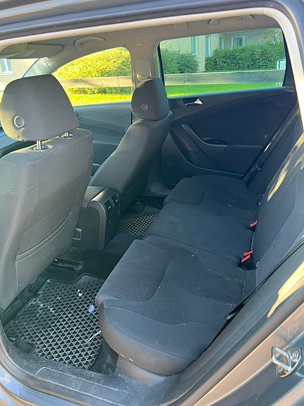 Volkswagen Passat 6 of 6