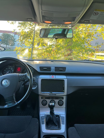 Volkswagen Passat 5 of 6