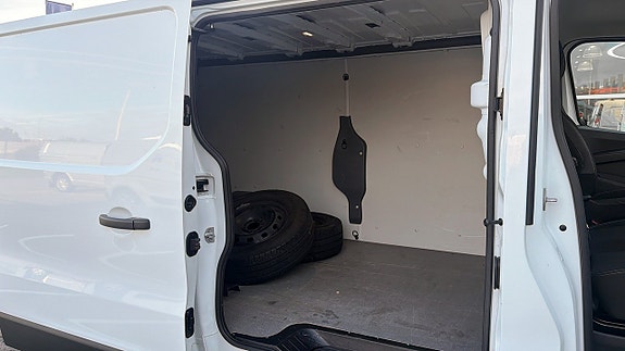 Nissan Primastar 5 of 10