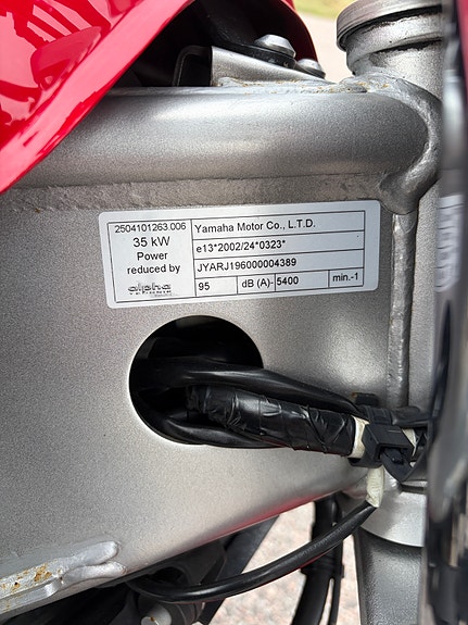 Yamaha XJ6 N ABS A2 8 of 8
