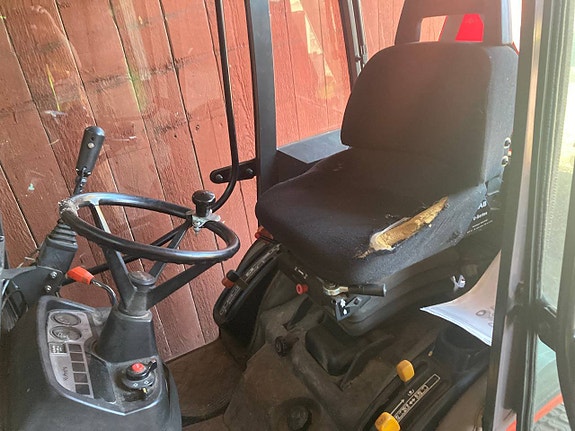 Minitraktor Kubota BX 2200 med Lastare/Vikplog/Sandspridare 10 of 12