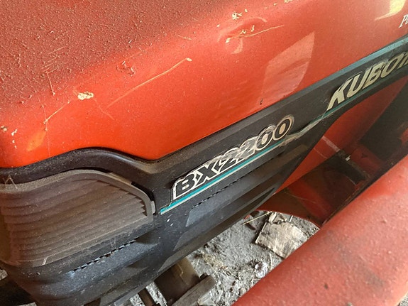 Minitraktor Kubota BX 2200 med Lastare/Vikplog/Sandspridare 7 of 12