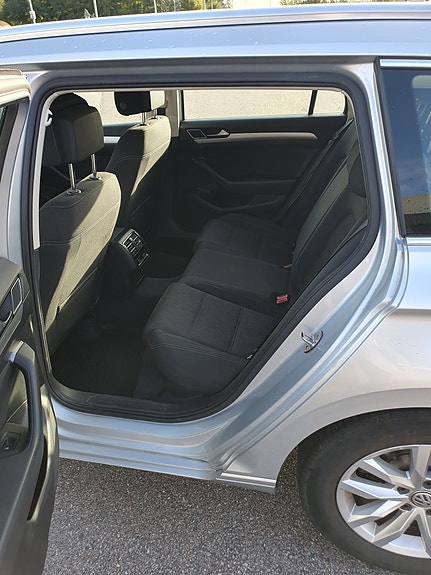 Volkswagen Passat 6 of 8