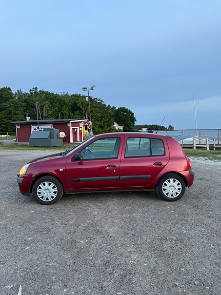 Renault Clio 3 of 5