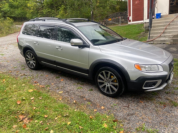 Volvo XC70 3 of 10
